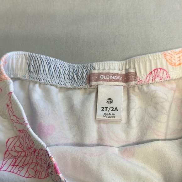 Old Navy - Kids' Skirt with Heart Design - Picture 2 of 3